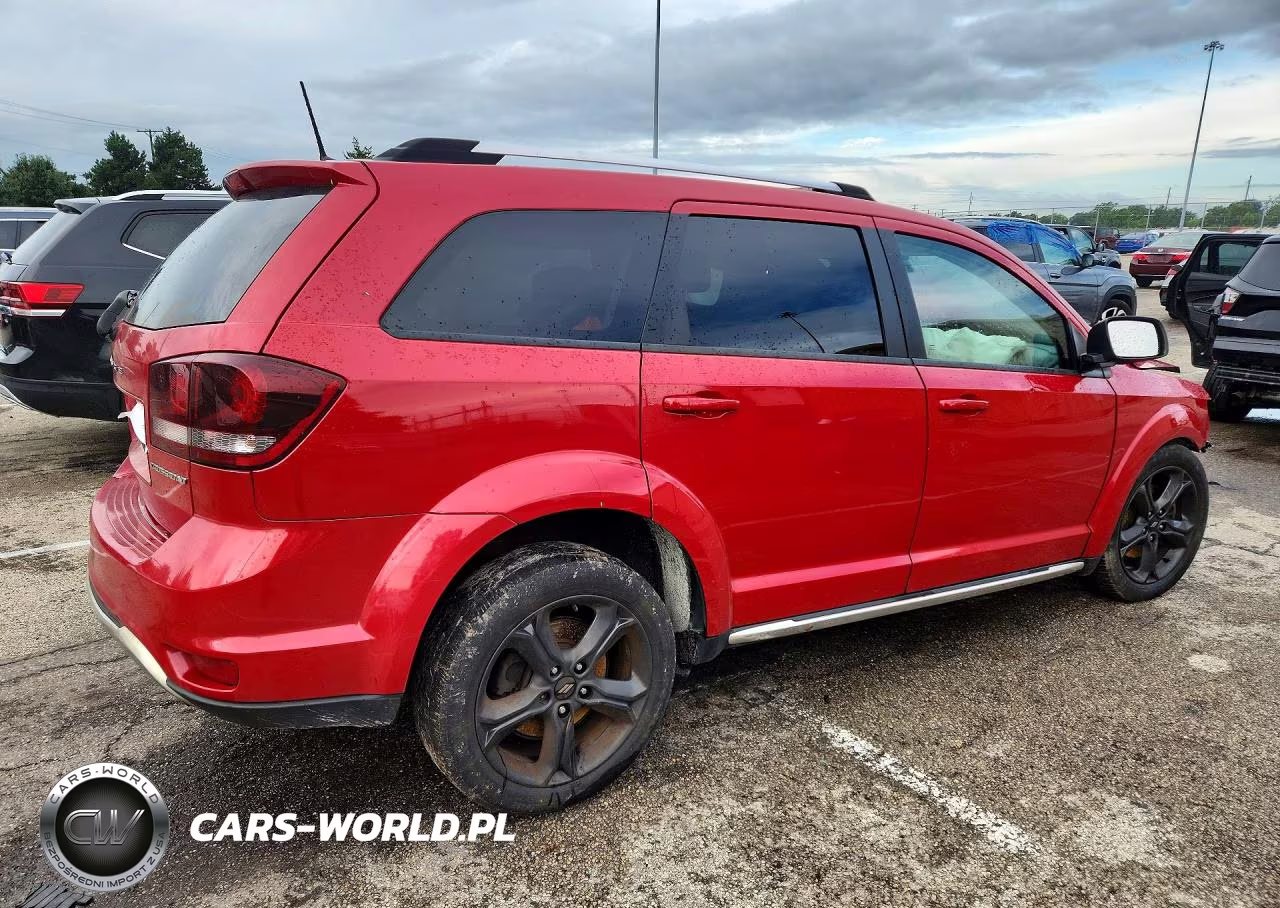 2018 Dodge Journey Crossroad VIN:3C4PDDGG9JT499284 - 3