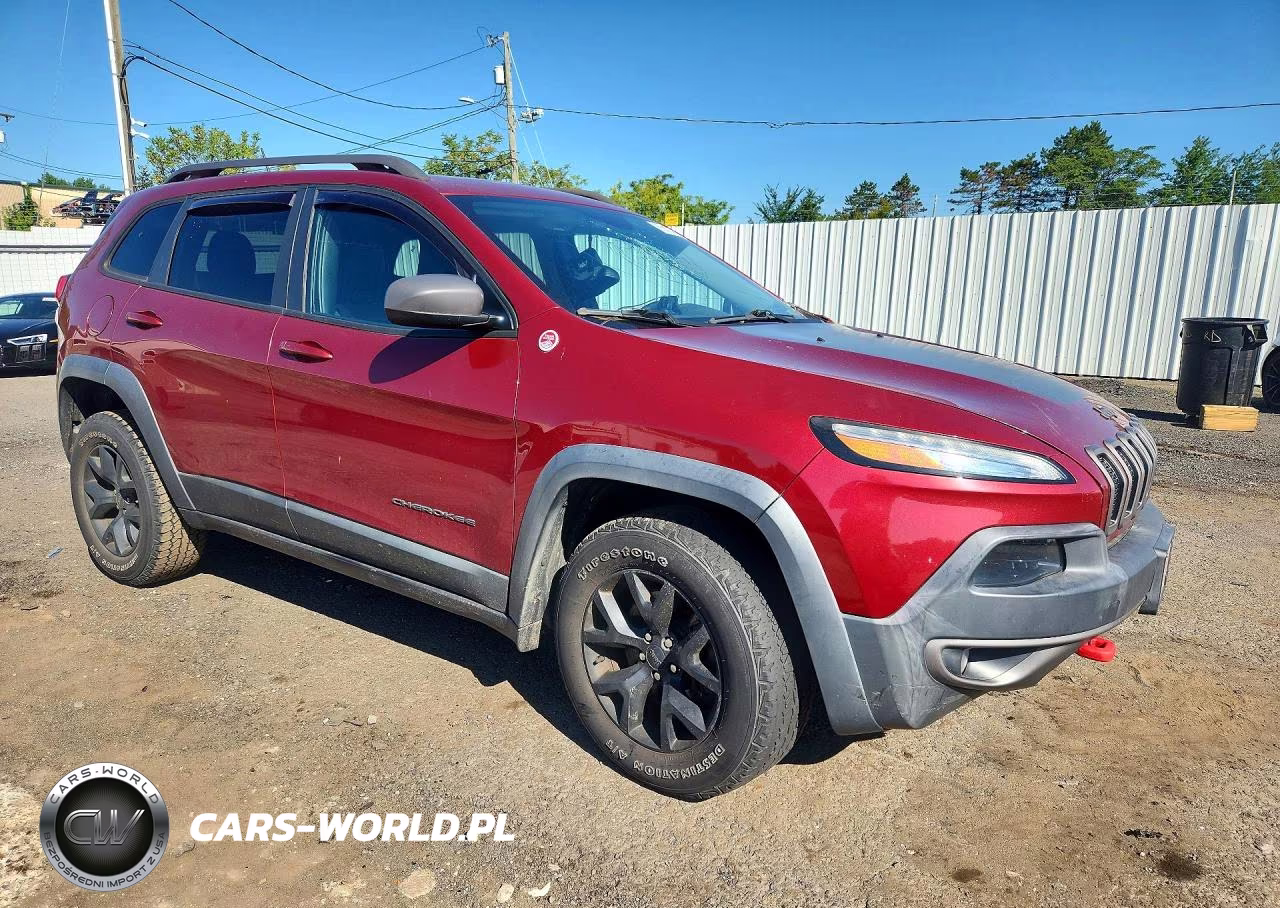 2015 Jeep Cherokee Trailhawk VIN:1C4PJMBB3FW681584 - 4