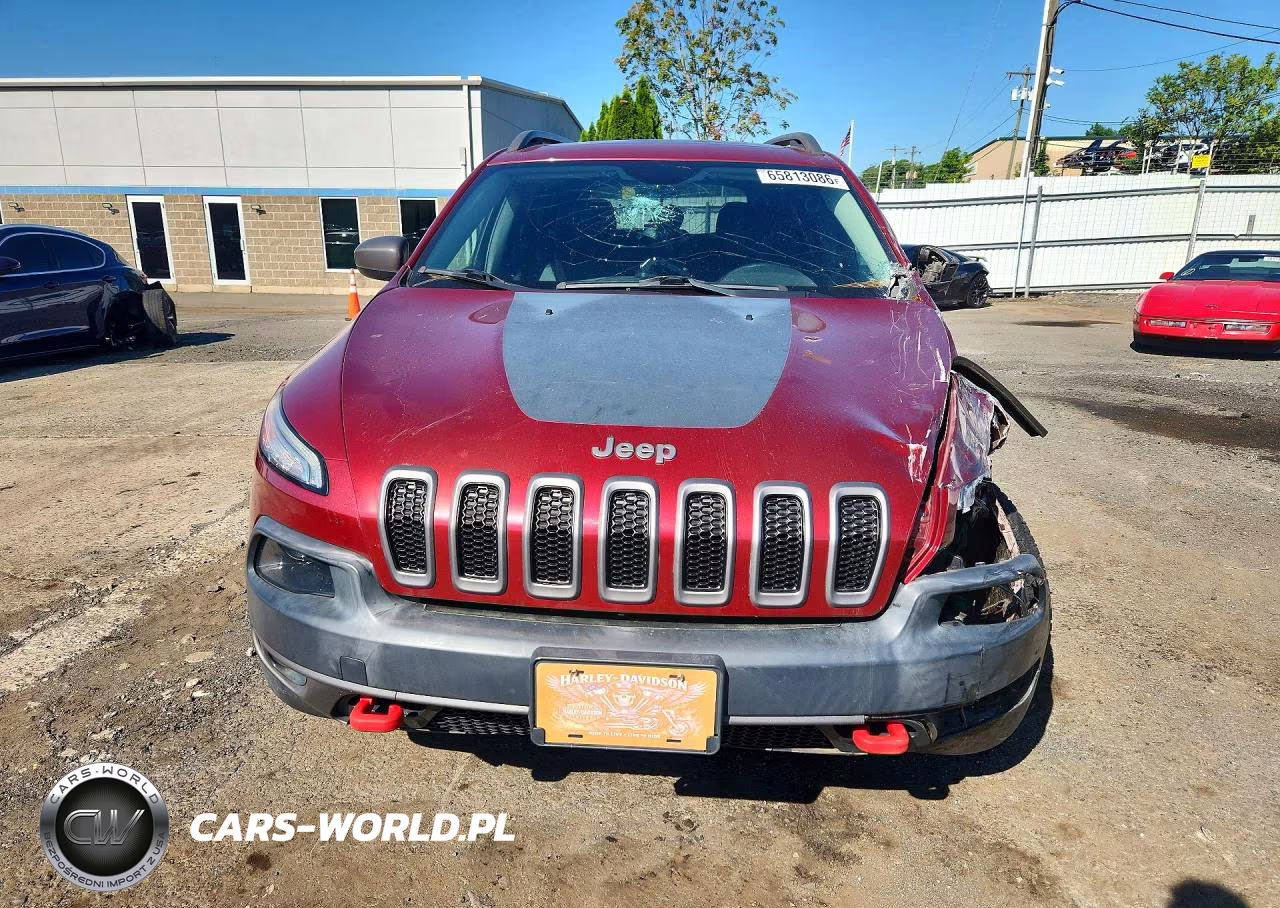 2015 Jeep Cherokee Trailhawk VIN:1C4PJMBB3FW681584 - 5