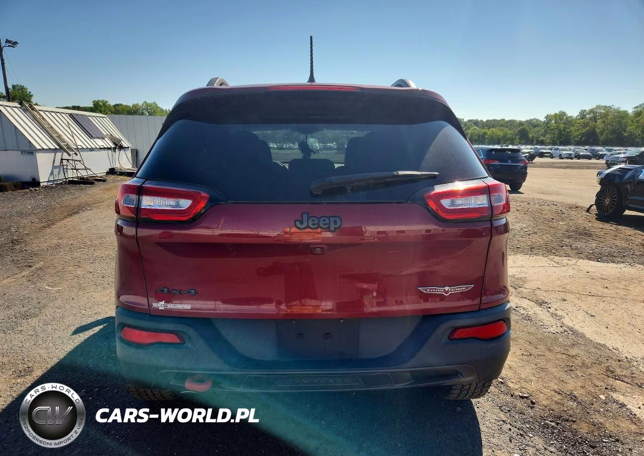 2015 Jeep Cherokee Trailhawk VIN:1C4PJMBB3FW681584 - 6