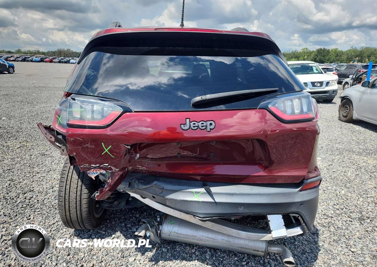 2021 Jeep Cherokee Latitude Lux VIN:1C4PJMMX3MD185864 - 6