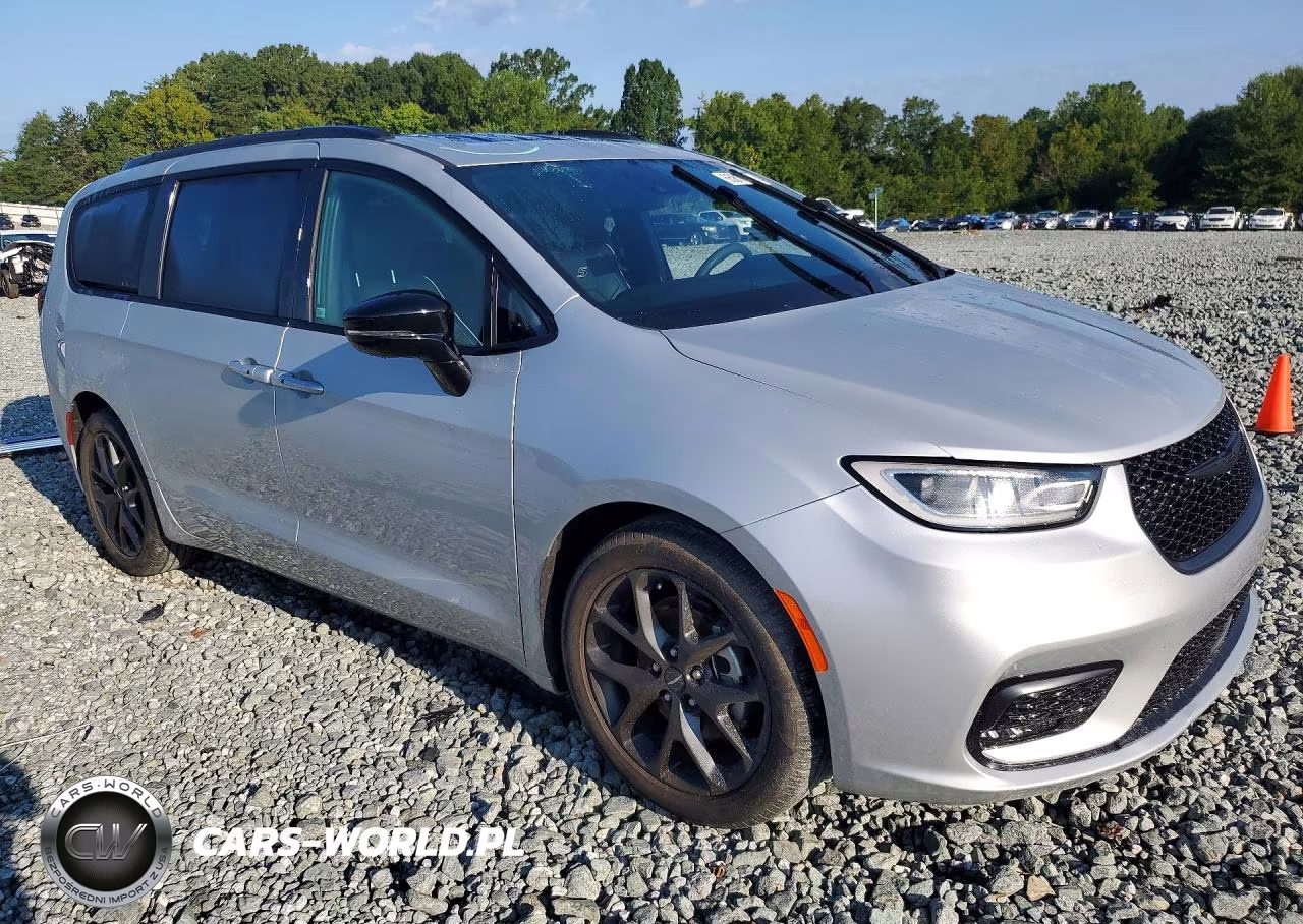 2024 Chrysler Pacifica Limited VIN:2C4RC1GG3RR168712 - 4