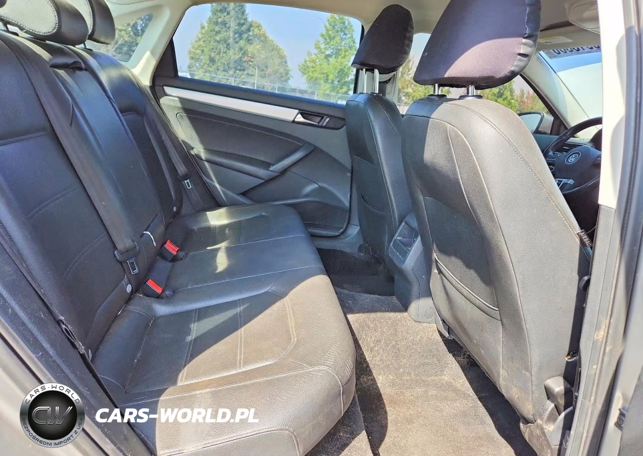 2012 Volkswagen Passat Se VIN:1VWBP7A32CC002774 - 10
