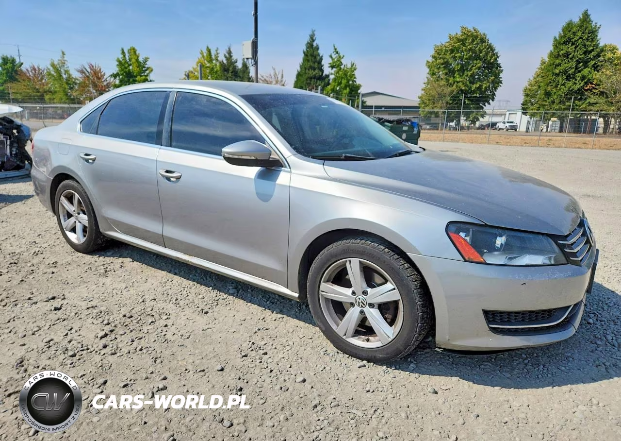 2012 Volkswagen Passat Se VIN:1VWBP7A32CC002774 - 4