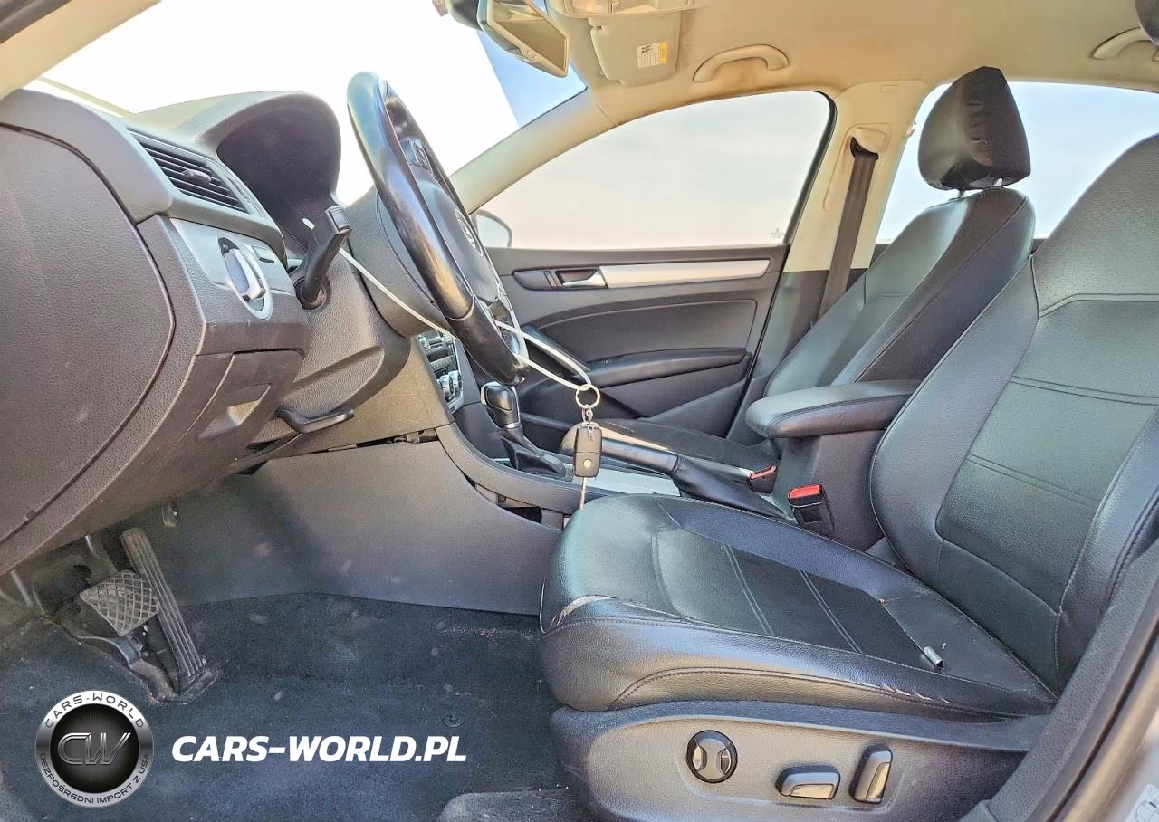 2012 Volkswagen Passat Se VIN:1VWBP7A32CC002774 - 7
