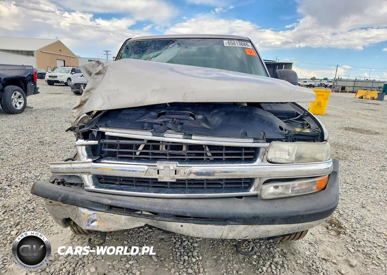 2002 Chevrolet Tahoe K1500 VIN:1GNEK13ZX2J199577 - 5