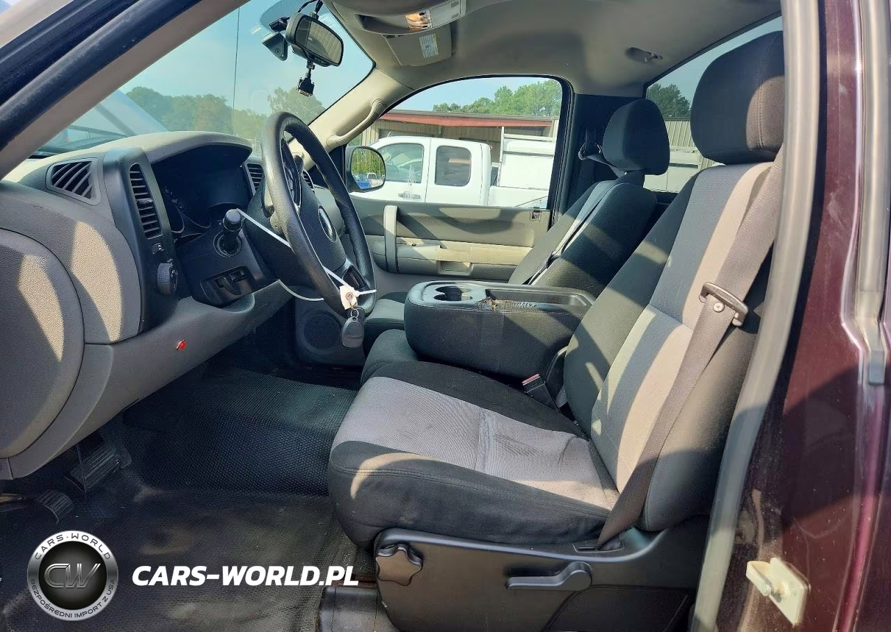 2008 Chevrolet Silverado C1500 VIN:1GCEC14C48E125301 - 7