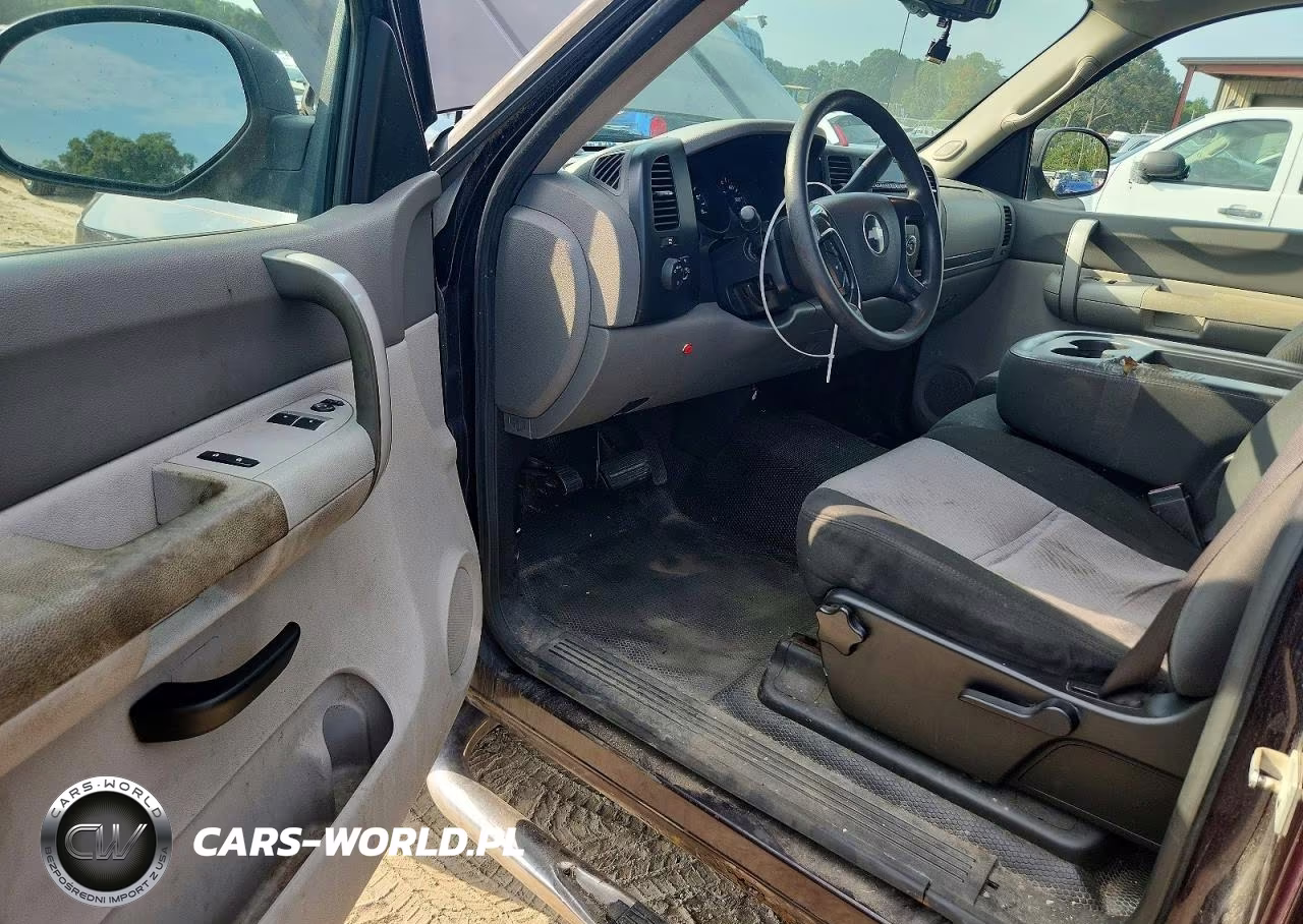 2008 Chevrolet Silverado C1500 VIN:1GCEC14C48E125301 - 8