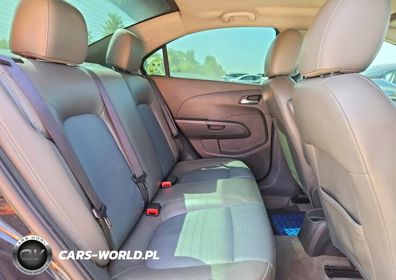 2015 Chevrolet Sonic Ltz VIN:1G1JE5SB1F4110776 - 10