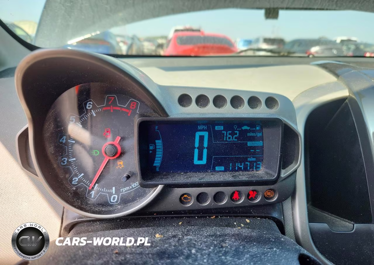 2015 Chevrolet Sonic Ltz VIN:1G1JE5SB1F4110776 - 9