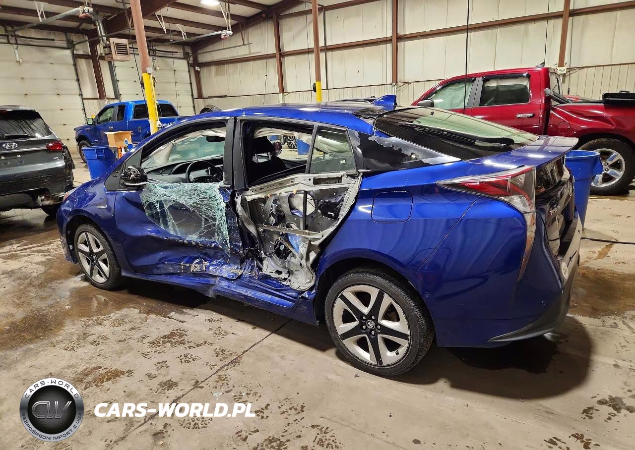 2016 Toyota Prius Four Touring VIN:JTDKARFU0G3523340 - 2