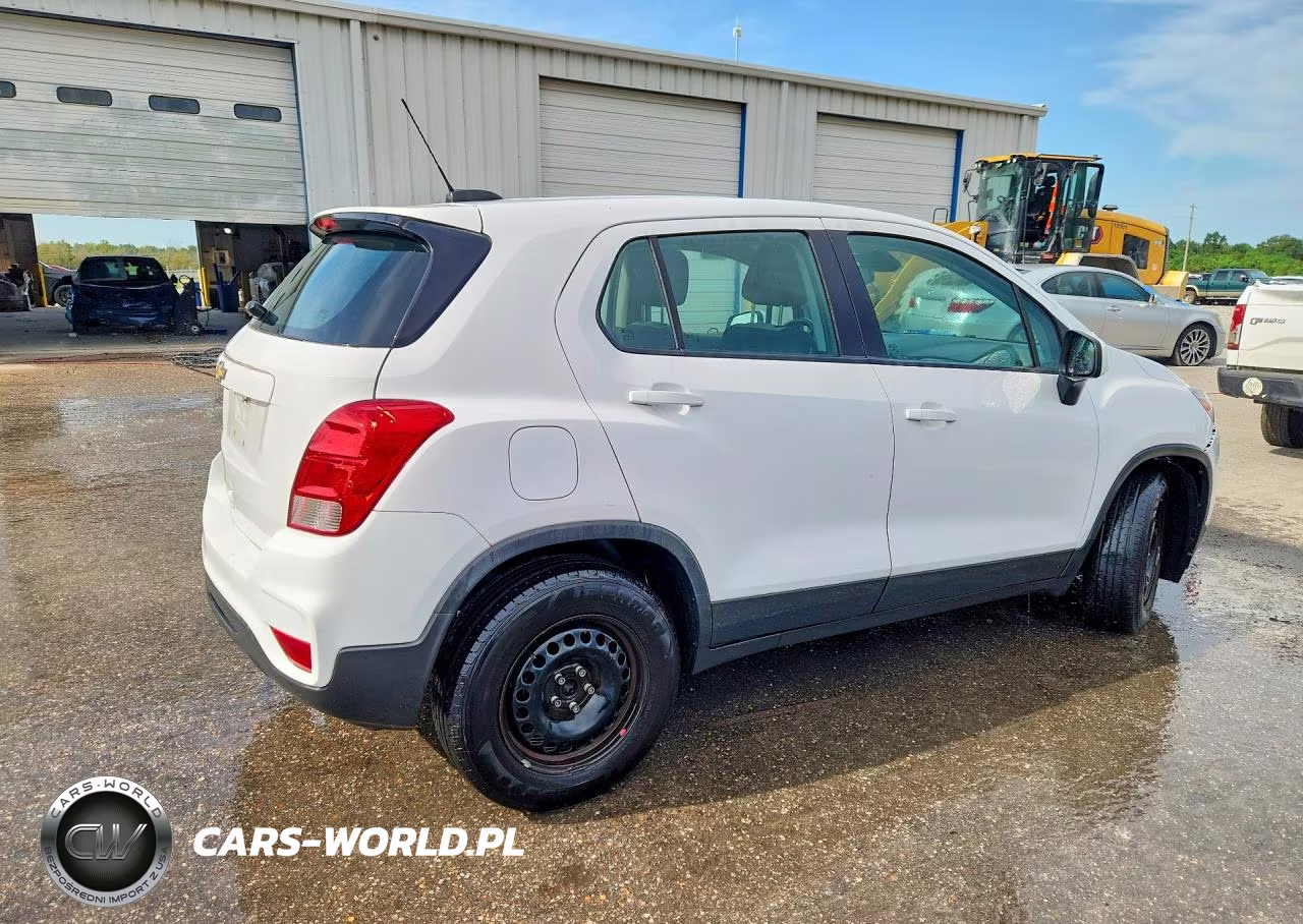 2018 Chevrolet Trax Ls VIN:3GNCJKSB1JL340404 - 3