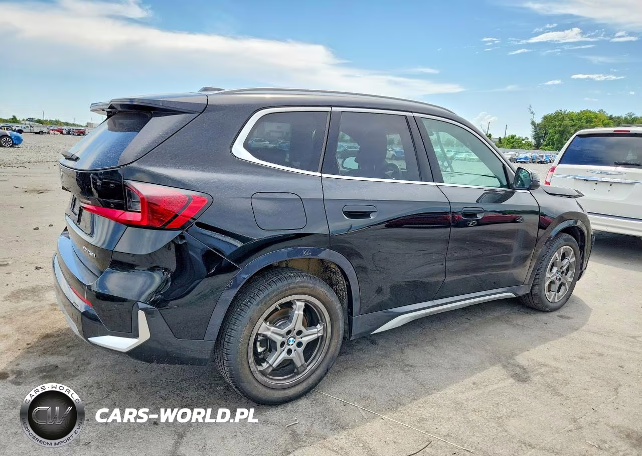 2025 BMW X1 xDrive28I VIN:WBX73EF06S5261104 - 3