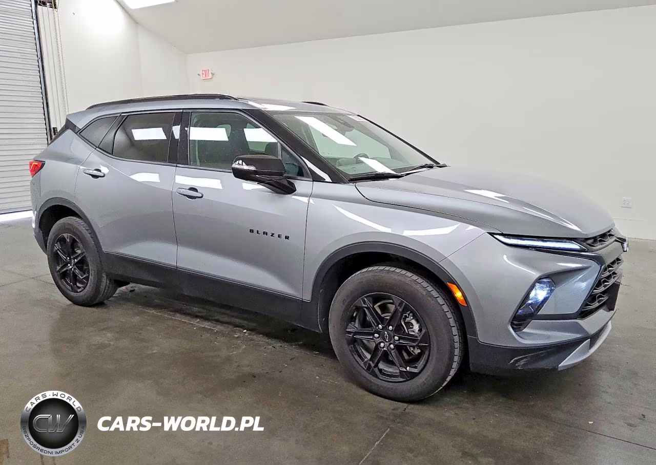 2025 Chevrolet Blazer 3Lt VIN:3GNKBDR48SS113066 - 4