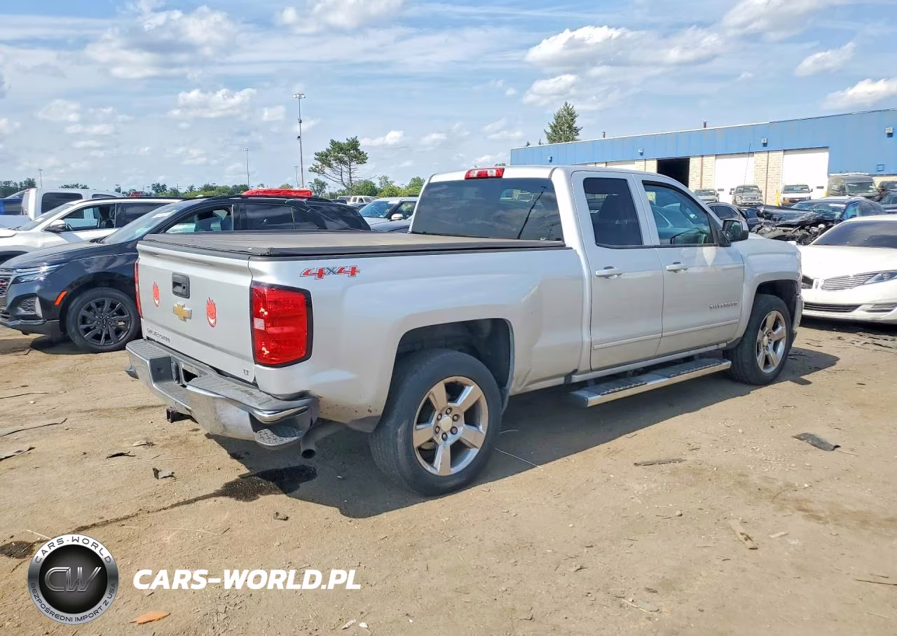 2017 Chevrolet Silverado K1500 Lt VIN:1GCVKREC7HZ123440 - 3