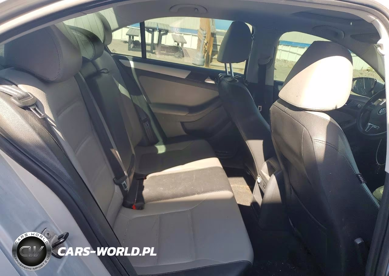2013 Volkswagen Jetta Hybrid VIN:3VW637AJ8DM223453 - 10