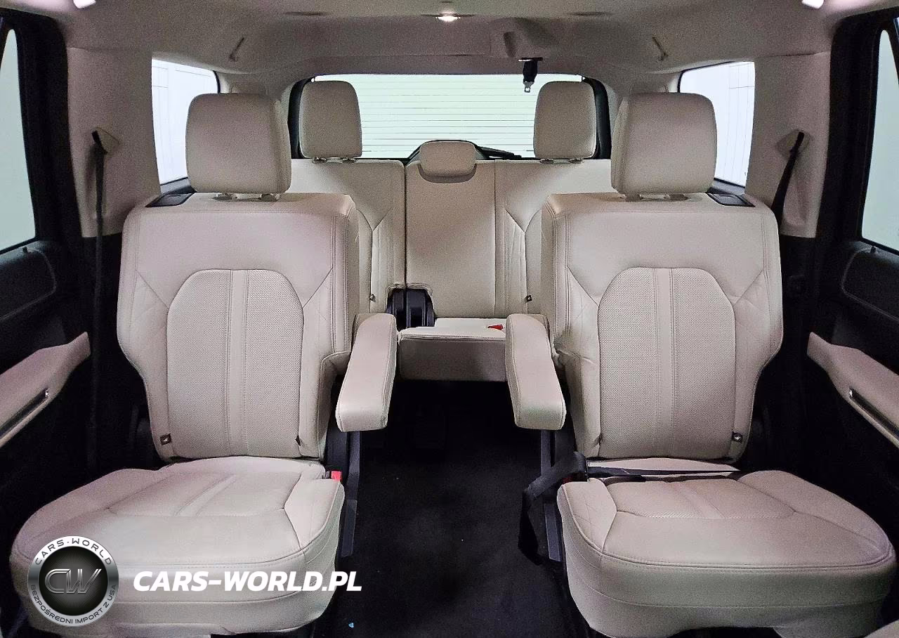 2019 Ford Expedition Platinum VIN:1FMJU1LTXKEA09763 - 10