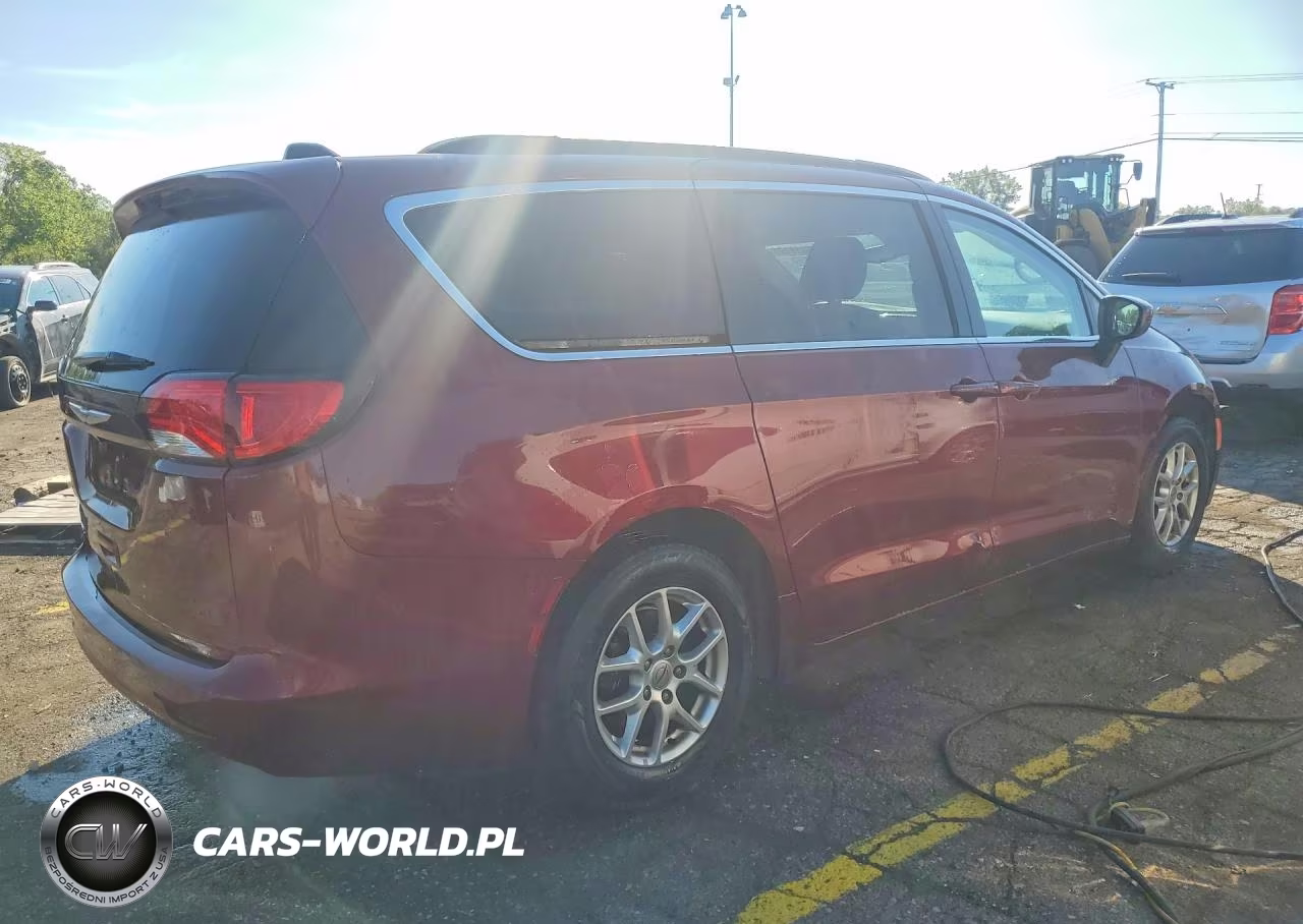 2021 Chrysler Voyager Lxi VIN:2C4RC1DG1MR505584 - 3