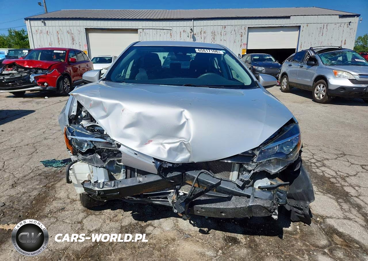 2018 Toyota Corolla Le VIN:2T1BURHE0JC056786 - 5
