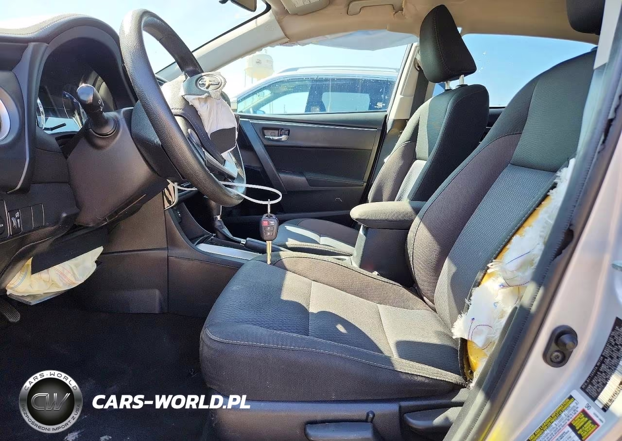 2018 Toyota Corolla Le VIN:2T1BURHE0JC056786 - 7