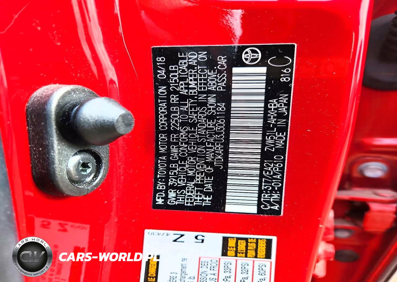 2018 Toyota Prius Three Touring VIN:JTDKARFU3J3061184 - 12