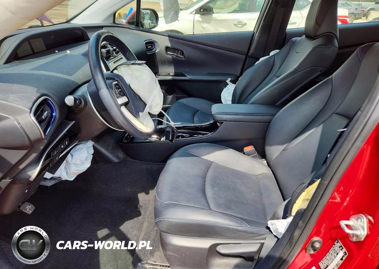 2018 Toyota Prius Three Touring VIN:JTDKARFU3J3061184 - 7