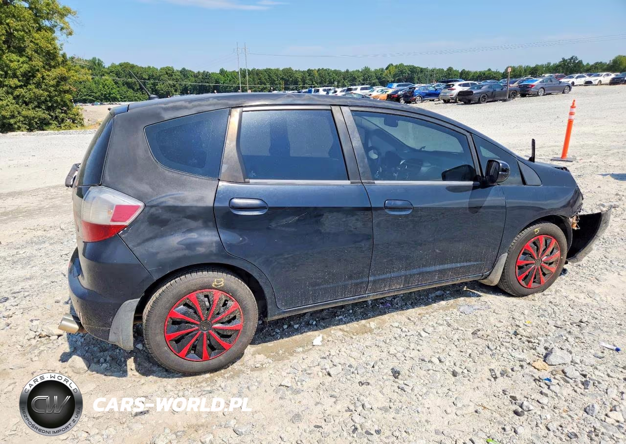 2012 Honda Fit VIN:JHMGE8H31CS004885 - 3