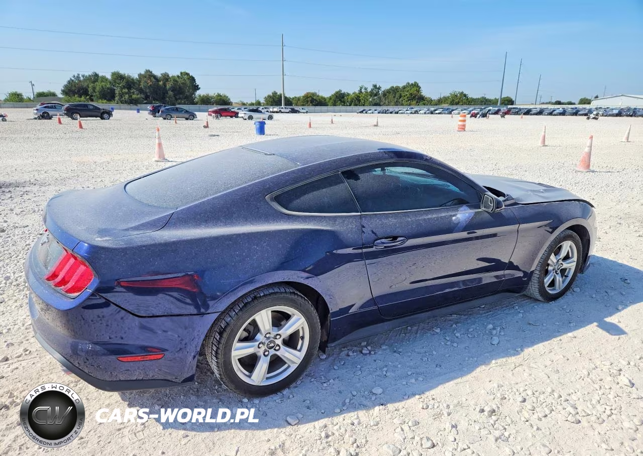 2018 Ford Mustang VIN:1FA6P8TH4J5122988 - 3