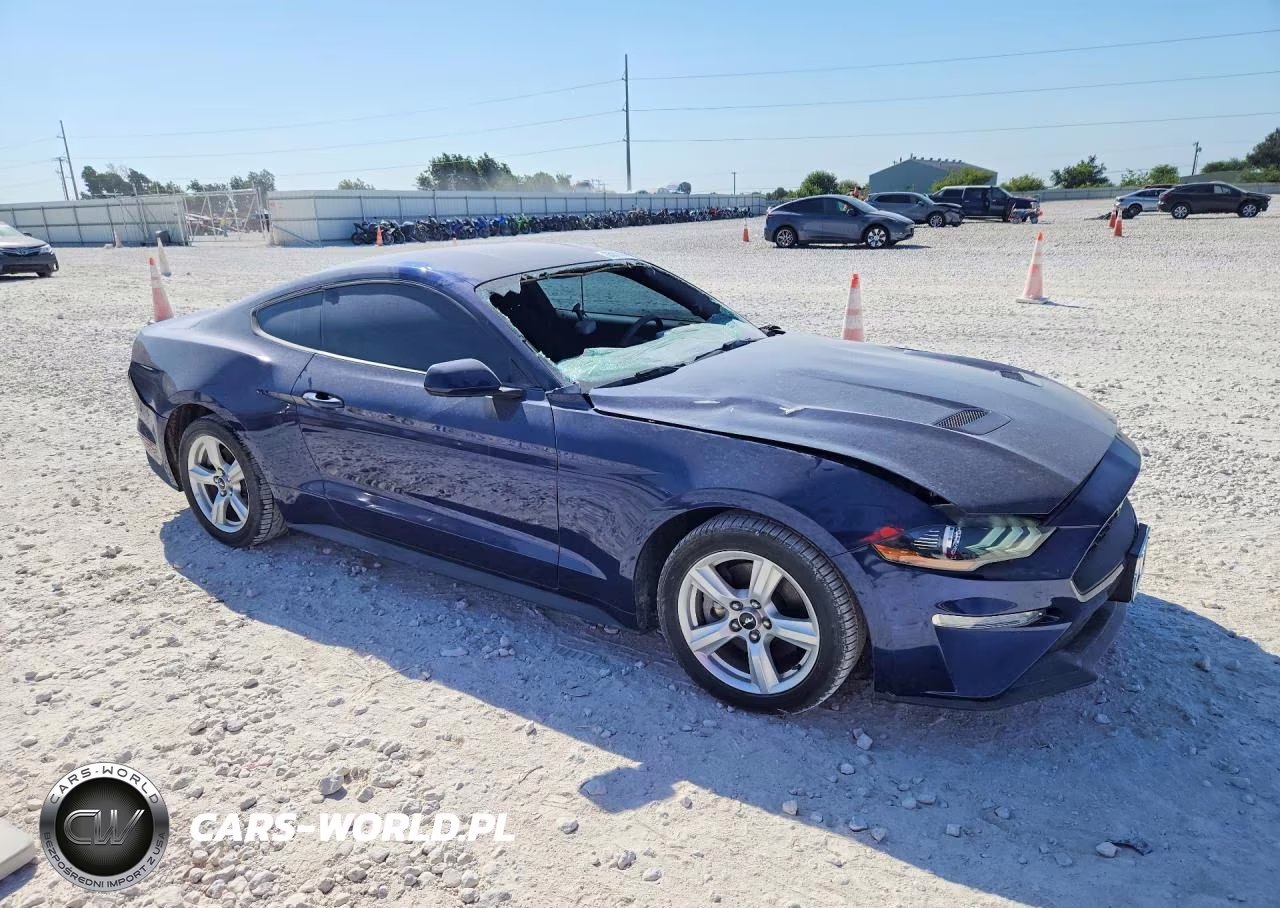 2018 Ford Mustang VIN:1FA6P8TH4J5122988 - 4
