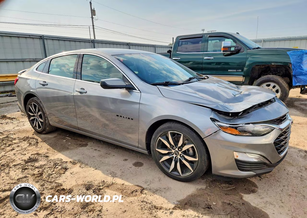2023 Chevrolet Malibu Rs VIN:1G1ZG5STXPF192986 - 4