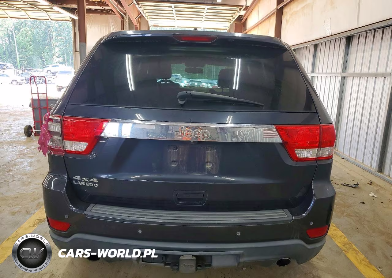 2013 Jeep Grand Cherokee Laredo VIN:1C4RJFATXDC503295 - 6