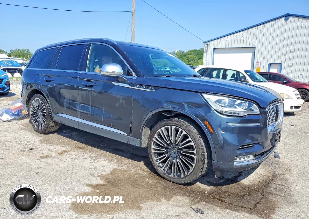 2020 Lincoln Aviator Black Label VIN:5LM5J9XC1LGL04174 - 4