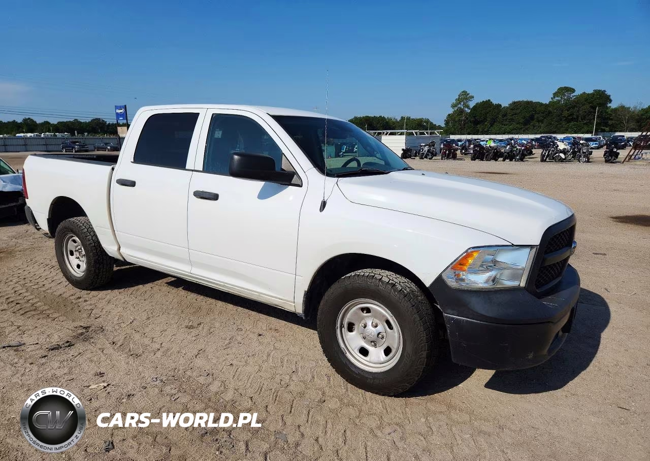 2019 Ram 1500 Classic Tradesman VIN:1C6RR7KG4KS624009 - 4