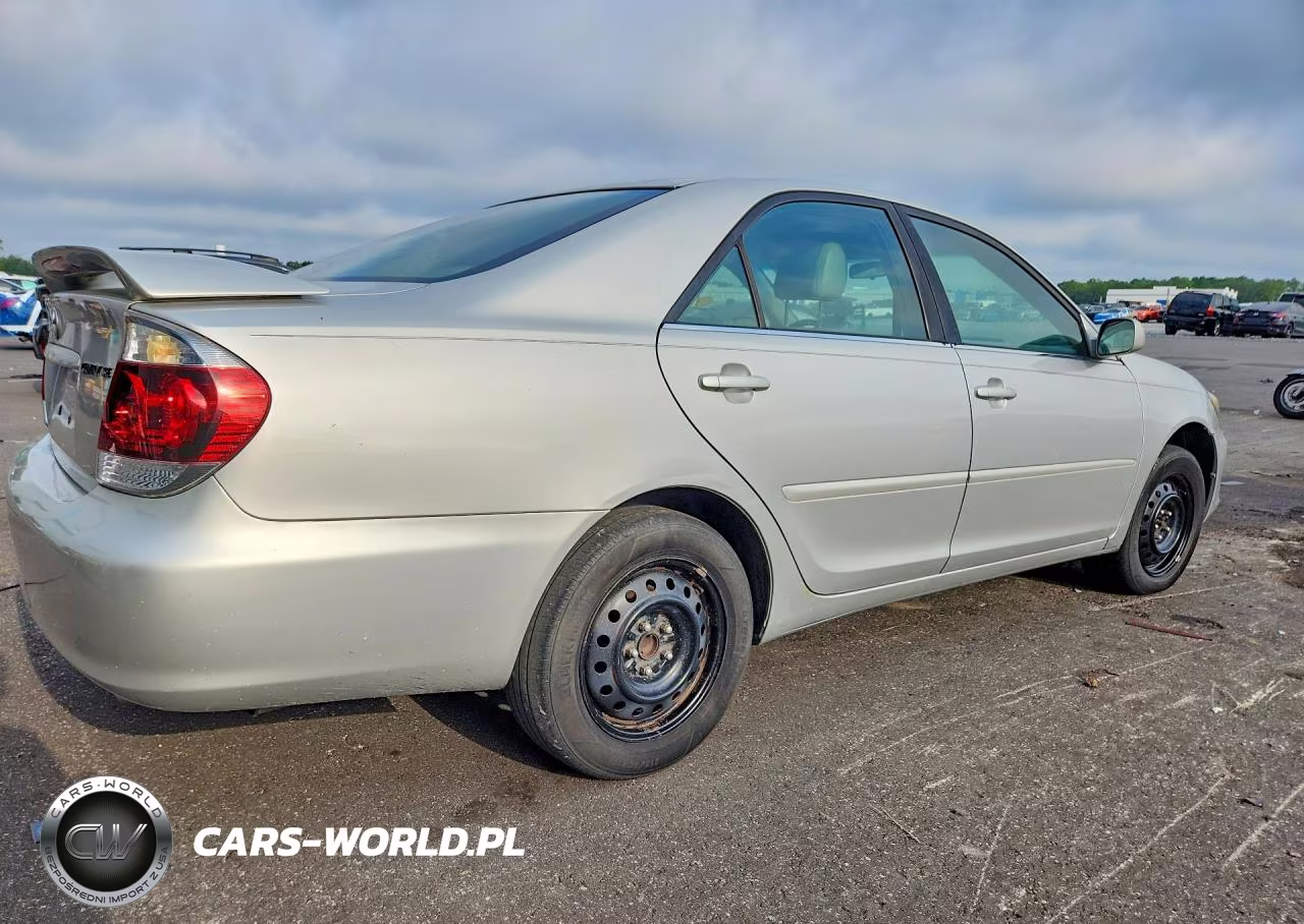 2005 Toyota Camry Se VIN:4T1BE32K05U556587 - 3