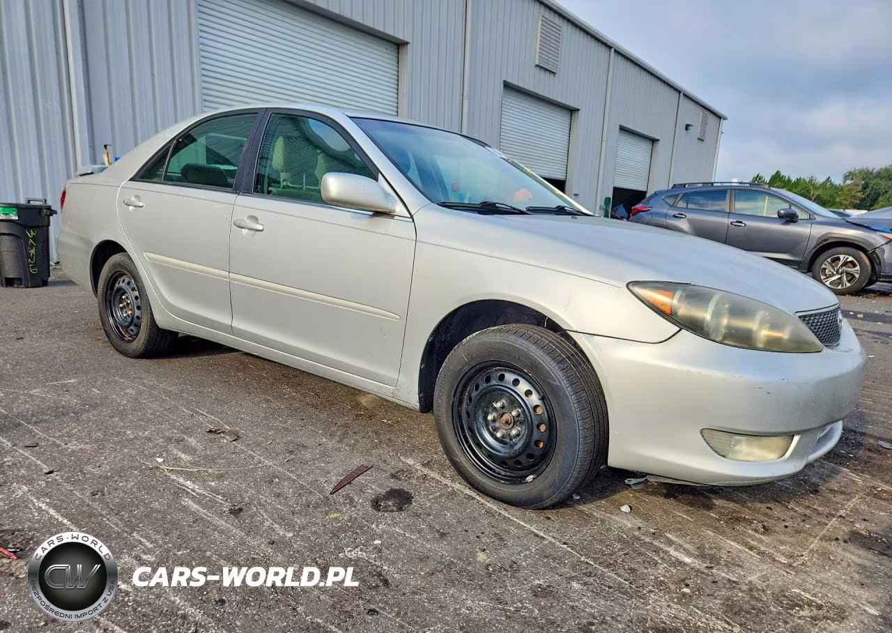 2005 Toyota Camry Se VIN:4T1BE32K05U556587 - 4