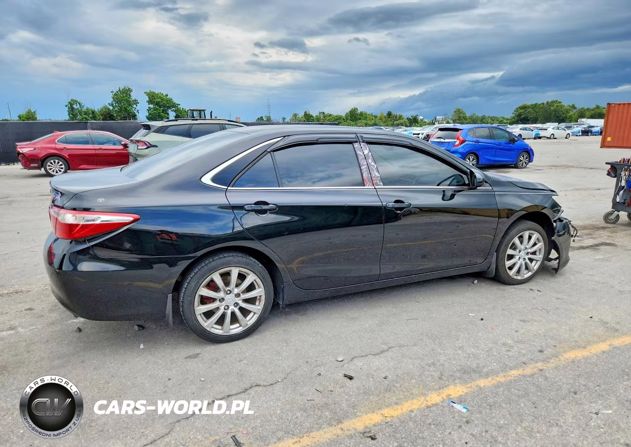 2017 Toyota Camry Le VIN:4T1BF1FK4HU795236 - 3