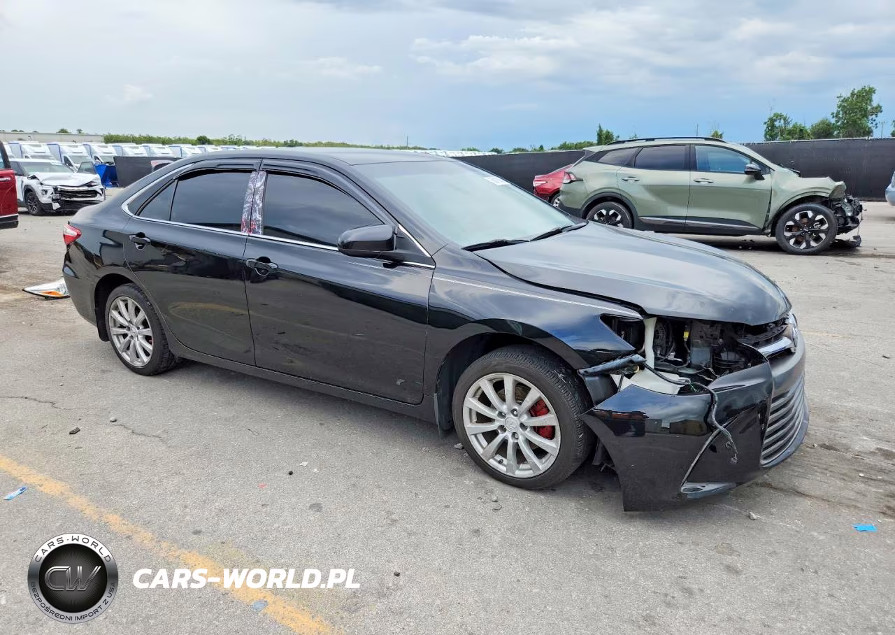 2017 Toyota Camry Le VIN:4T1BF1FK4HU795236 - 4
