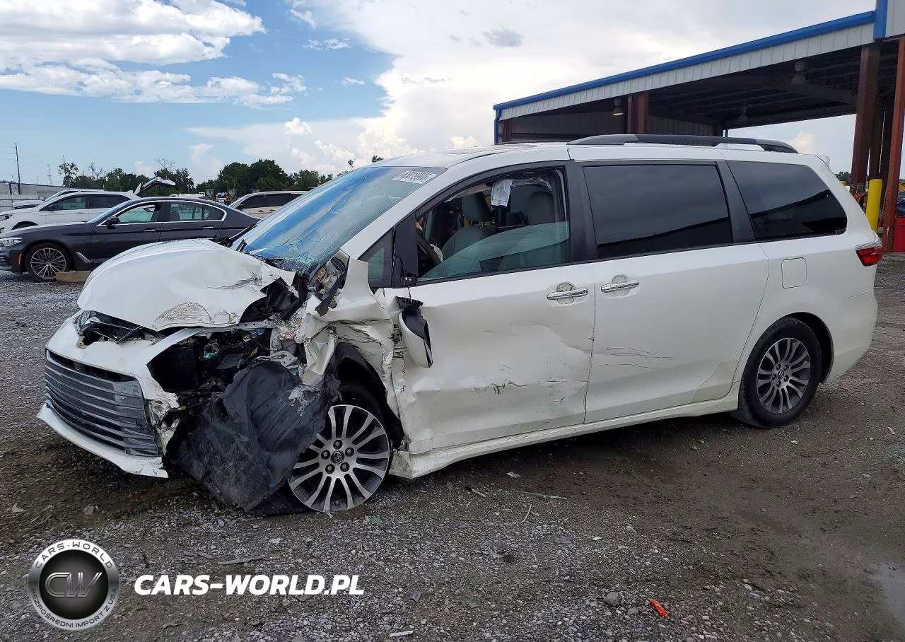 2018 Toyota Sienna Xle 8-Passenger