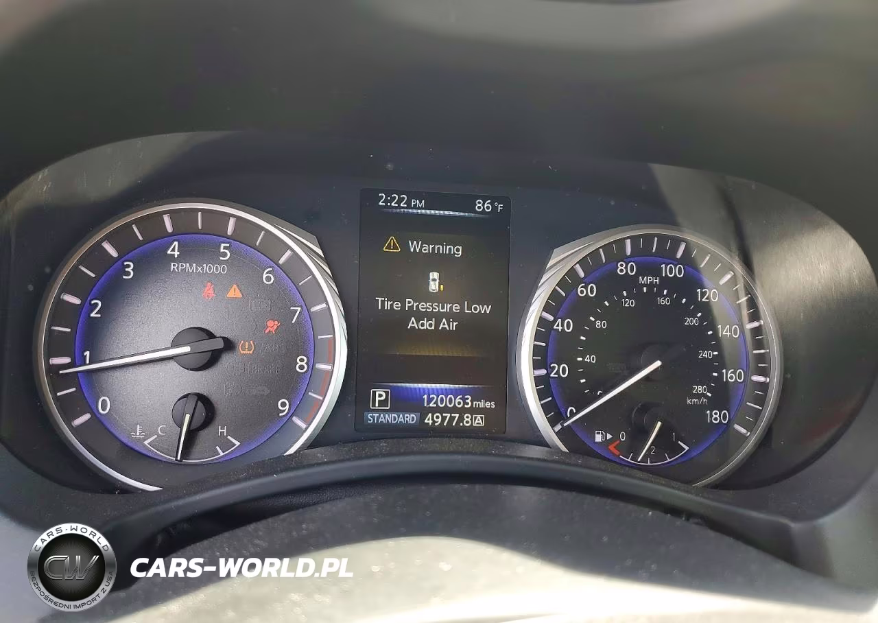 2015 Infiniti Q50 Premium VIN:JN1BV7AR9FM402801 - 9