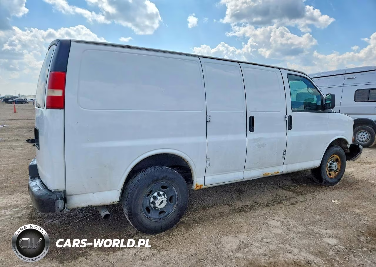 2014 Chevrolet Express G2500 Van VIN:1GCWGFCA1E1141013 - 3