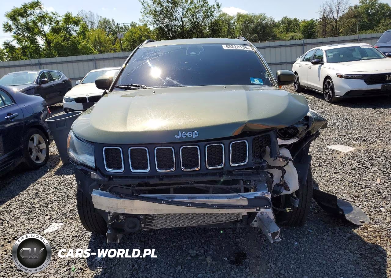 2019 Jeep Compass Latitude VIN:3C4NJDBB2KT815282 - 5