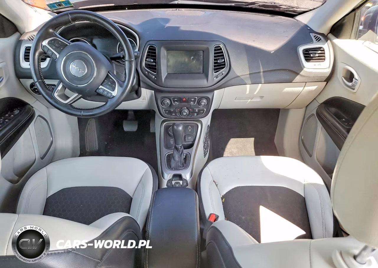2019 Jeep Compass Latitude VIN:3C4NJDBB2KT815282 - 8