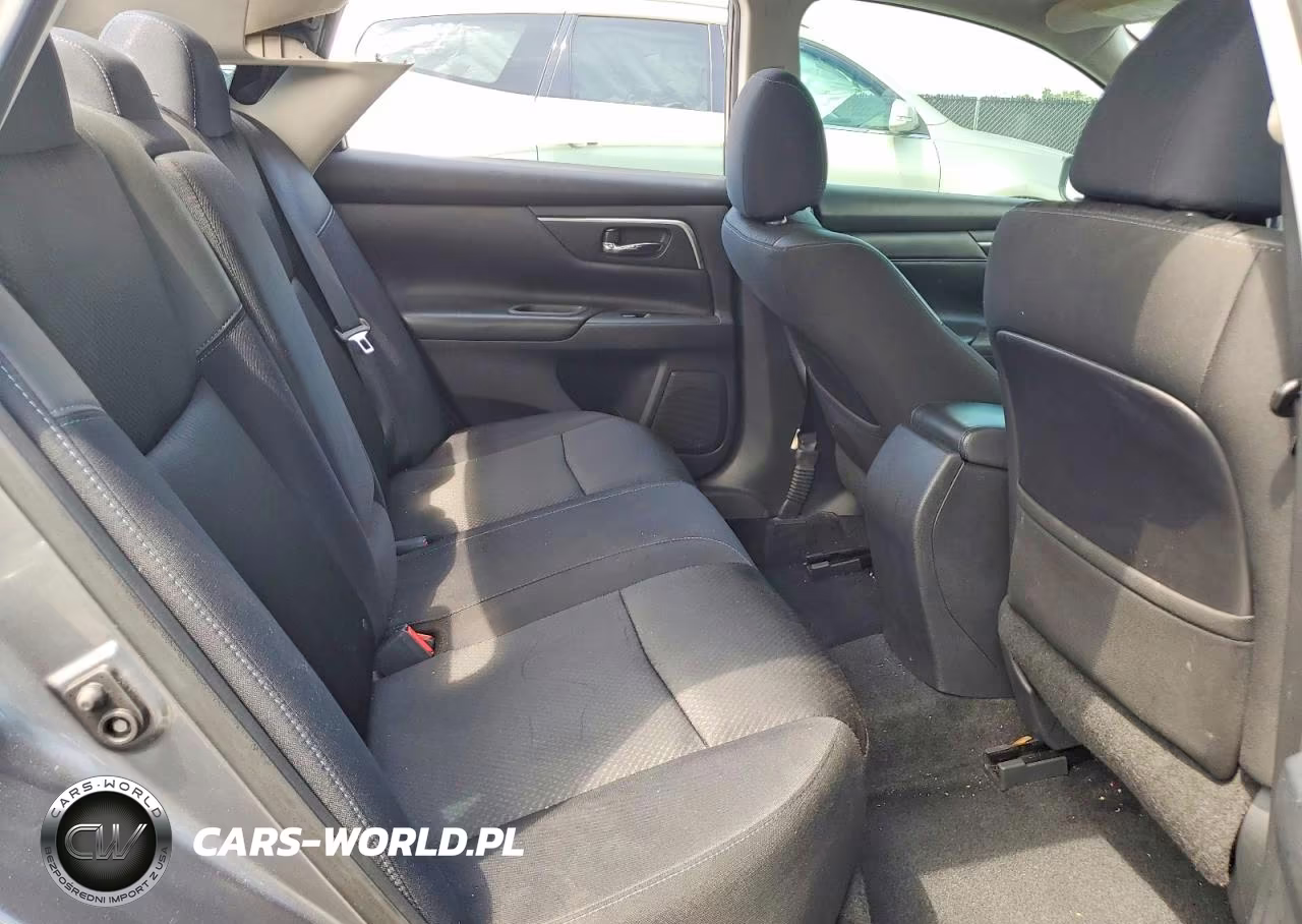 2018 Nissan Altima 2.5 Sr VIN:1N4AL3AP6JC133070 - 10