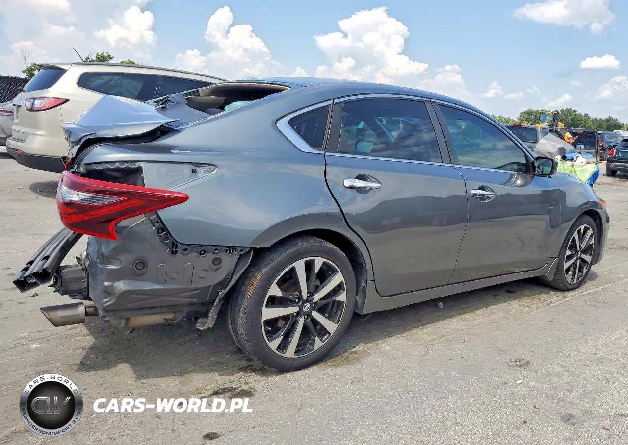 2018 Nissan Altima 2.5 Sr VIN:1N4AL3AP6JC133070 - 3