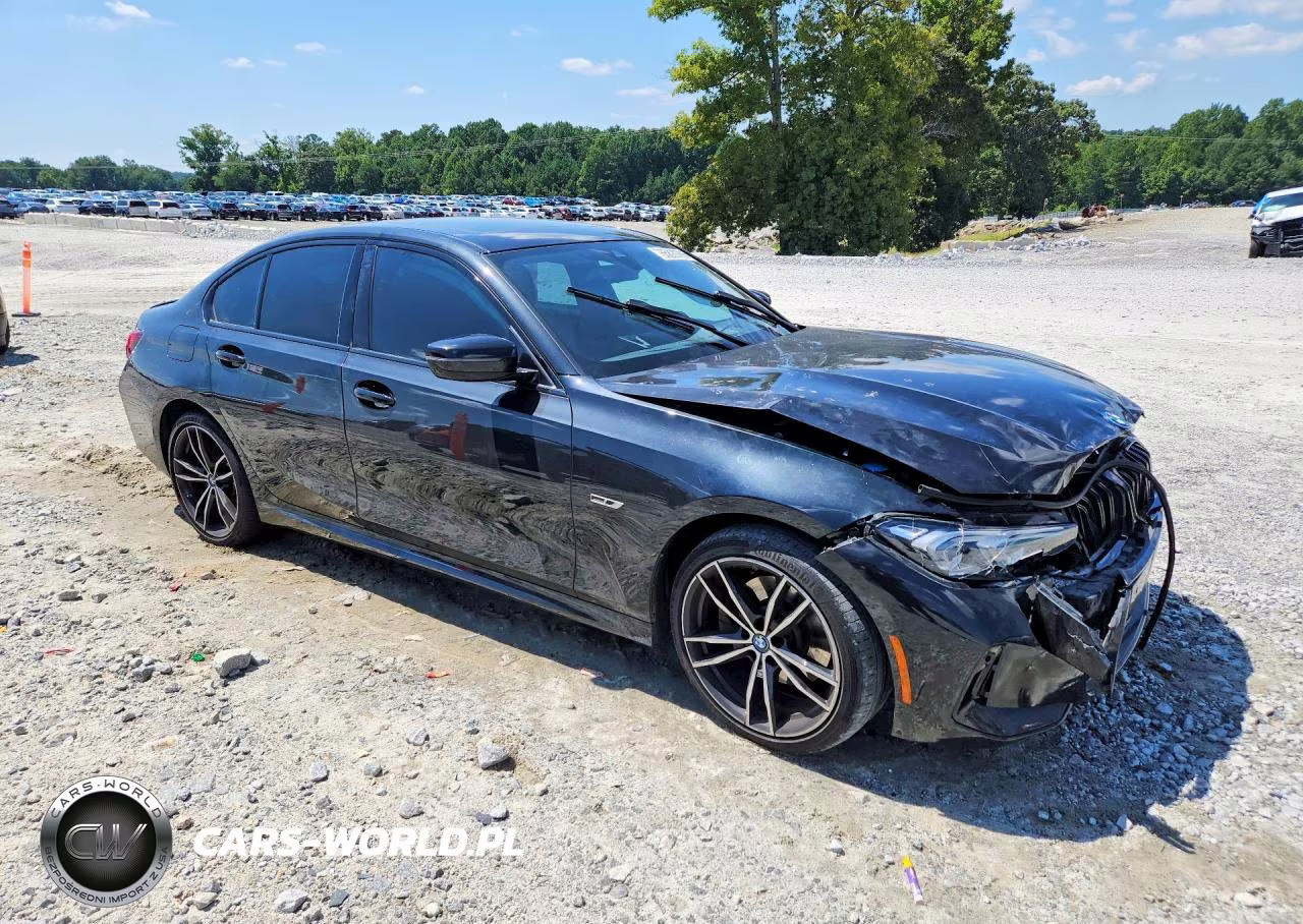 2023 BMW 330E VIN:3MW39FF00P8D73324 - 4