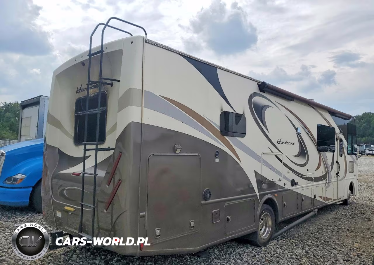 2018 Ford Hurricane Rv VIN:1F66F5DYXJ0A04521 - 4