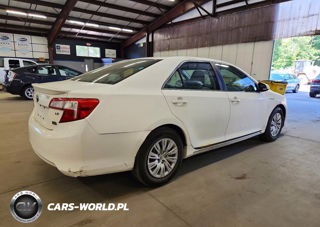 2012 Toyota Camry Hybrid Le VIN:4T1BD1FK0CU033617 - 3