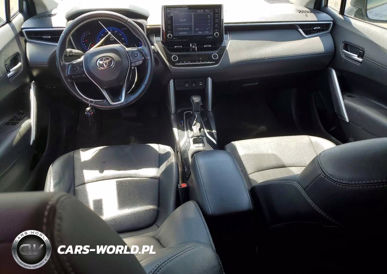 2022 Toyota Corolla Cross Xle VIN:7MUDAABG9NV035998 - 8