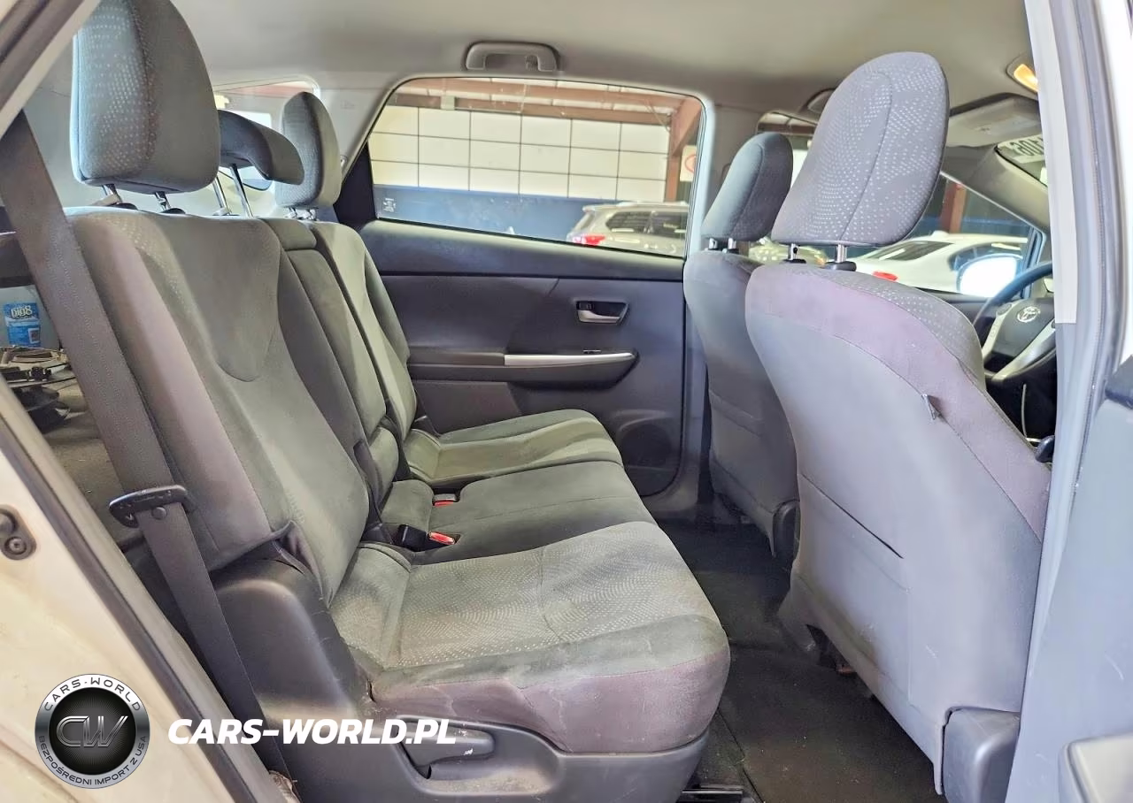 2012 Toyota Prius V Three VIN:JTDZN3EU5C3020334 - 10
