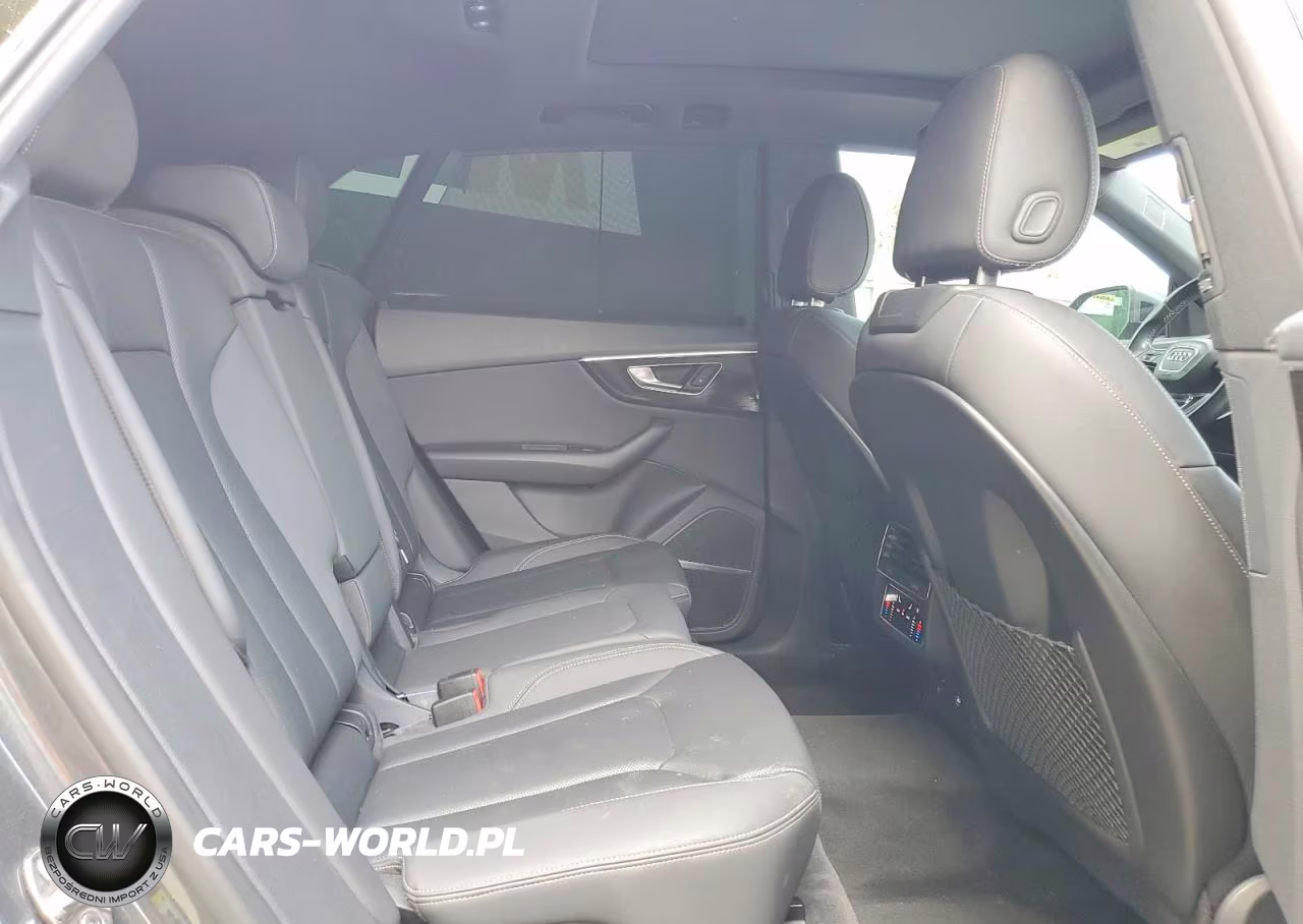 2020 Audi Q8 Prestige S-Line VIN:WA1FVAF1XLD022242 - 11